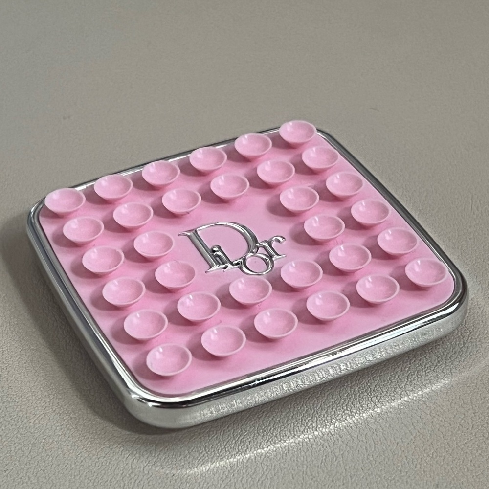 Dior - Octobuddy Pink Mobile Phone Suction Accessory Stand